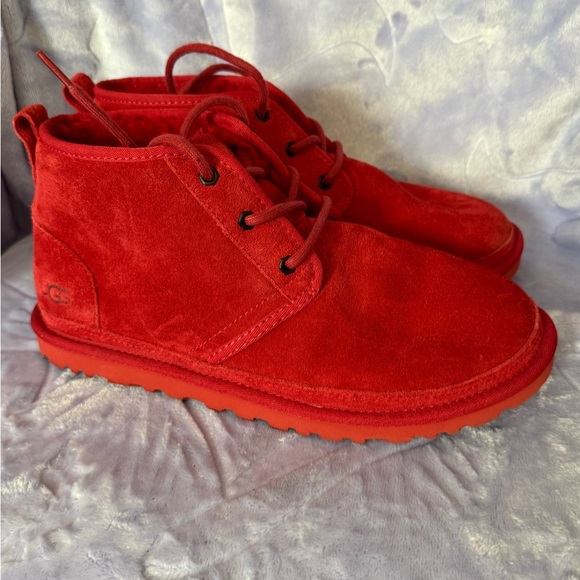 UGG Red Suede Men's Boots - Picture 8 of 8